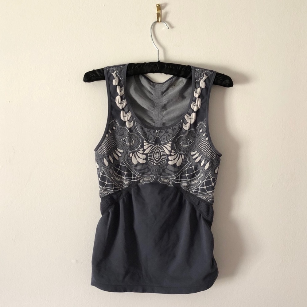 ATHLETA seamless stride tank